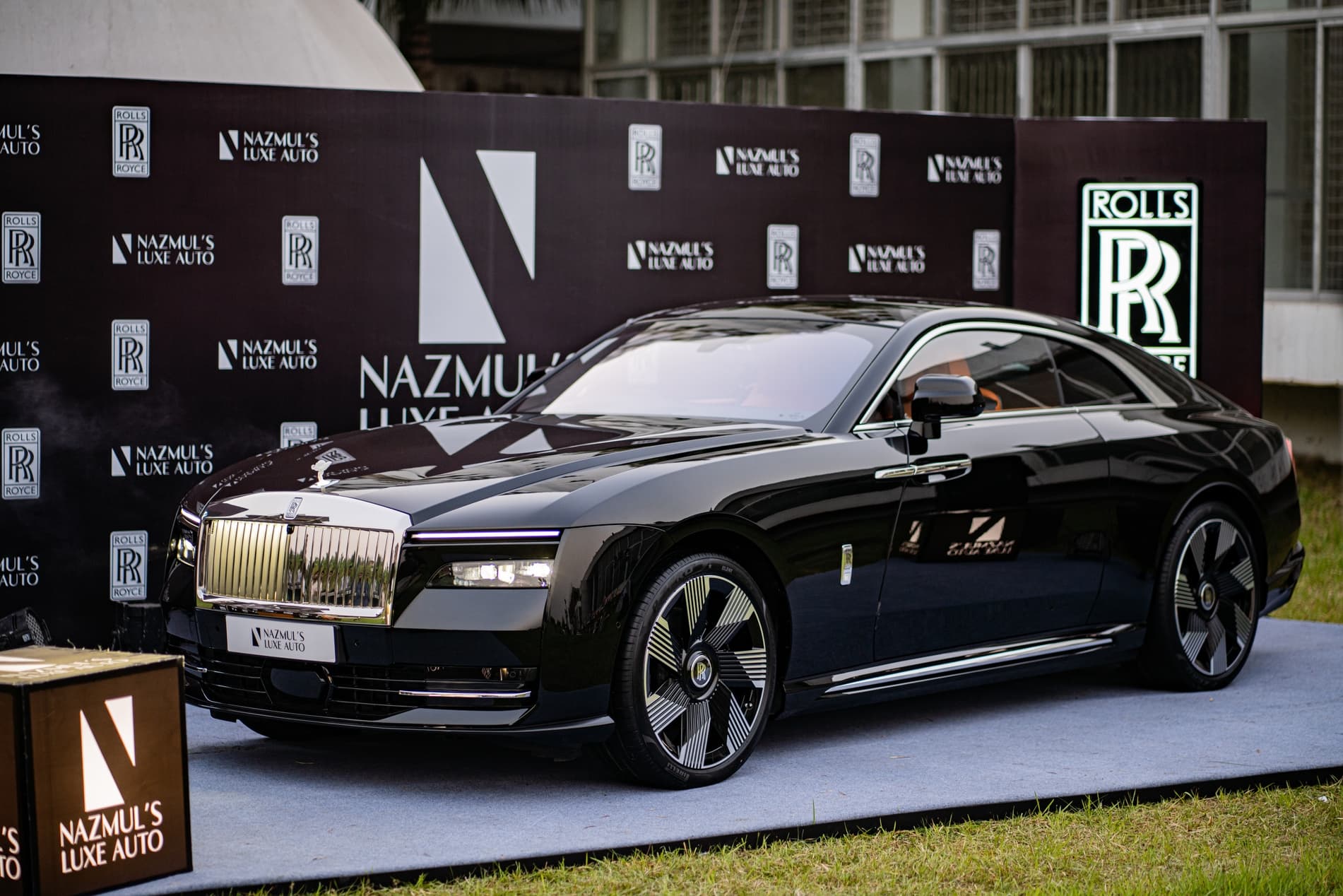 Rolls-Royce · Spectre